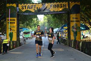 BIB: 042, 307
                            <button type="button" onclick="openModal(7166767)" class="btn btn-primary btn-sm float-right btn-popup" data-toggle="modal" data-target=".modal-high-quality">
                        <i class="fas fa-shopping-cart"></i> Add to Cart
                    </button>
                                            <button type="button" onclick="isThisMe(7166767, true)" class="btn btn-success btn-sm float-right btn-popup btn-isme hidden" data-toggle="tooltip" data-placement="bottom" title="นี่คือรูปของคุณใช่ไหม คลิกที่นี่เพื่อเอาเข้าอัลบั้ม">
                        <i class="fas fa-plus"></i> Add to album
                    </button>
                    <button type="button" onclick="isThisMe(7166767, false)" class="btn btn-warning btn-sm float-right btn-popup btn-isnotme hidden">
                        <i class="fas fa-ban"></i> Remove from album
                    </button>