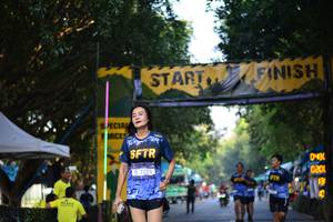 BIB: 0431, 0201, 7225
                            <button type="button" onclick="openModal(7167712)" class="btn btn-primary btn-sm float-right btn-popup" data-toggle="modal" data-target=".modal-high-quality">
                        <i class="fas fa-shopping-cart"></i> Add to Cart
                    </button>
                                            <button type="button" onclick="isThisMe(7167712, true)" class="btn btn-success btn-sm float-right btn-popup btn-isme hidden" data-toggle="tooltip" data-placement="bottom" title="นี่คือรูปของคุณใช่ไหม คลิกที่นี่เพื่อเอาเข้าอัลบั้ม">
                        <i class="fas fa-plus"></i> Add to album
                    </button>
                    <button type="button" onclick="isThisMe(7167712, false)" class="btn btn-warning btn-sm float-right btn-popup btn-isnotme hidden">
                        <i class="fas fa-ban"></i> Remove from album
                    </button>