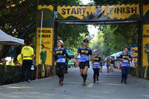 BIB: 0436, 020
                            <button type="button" onclick="openModal(7170369)" class="btn btn-primary btn-sm float-right btn-popup" data-toggle="modal" data-target=".modal-high-quality">
                        <i class="fas fa-shopping-cart"></i> Add to Cart
                    </button>
                                            <button type="button" onclick="isThisMe(7170369, true)" class="btn btn-success btn-sm float-right btn-popup btn-isme hidden" data-toggle="tooltip" data-placement="bottom" title="นี่คือรูปของคุณใช่ไหม คลิกที่นี่เพื่อเอาเข้าอัลบั้ม">
                        <i class="fas fa-plus"></i> Add to album
                    </button>
                    <button type="button" onclick="isThisMe(7170369, false)" class="btn btn-warning btn-sm float-right btn-popup btn-isnotme hidden">
                        <i class="fas fa-ban"></i> Remove from album
                    </button>