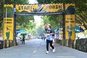 BIB: 043, 020
                            <button type="button" onclick="openModal(7169280)" class="btn btn-primary btn-sm float-right btn-popup" data-toggle="modal" data-target=".modal-high-quality">
                        <i class="fas fa-shopping-cart"></i> Add to Cart
                    </button>
                                            <button type="button" onclick="isThisMe(7169280, true)" class="btn btn-success btn-sm float-right btn-popup btn-isme hidden" data-toggle="tooltip" data-placement="bottom" title="นี่คือรูปของคุณใช่ไหม คลิกที่นี่เพื่อเอาเข้าอัลบั้ม">
                        <i class="fas fa-plus"></i> Add to album
                    </button>
                    <button type="button" onclick="isThisMe(7169280, false)" class="btn btn-warning btn-sm float-right btn-popup btn-isnotme hidden">
                        <i class="fas fa-ban"></i> Remove from album
                    </button>