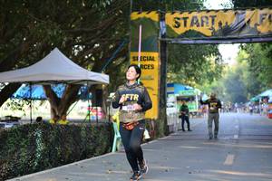 BIB: 3067
                            <button type="button" onclick="openModal(7165814)" class="btn btn-primary btn-sm float-right btn-popup" data-toggle="modal" data-target=".modal-high-quality">
                        <i class="fas fa-shopping-cart"></i> Add to Cart
                    </button>
                                            <button type="button" onclick="isThisMe(7165814, true)" class="btn btn-success btn-sm float-right btn-popup btn-isme hidden" data-toggle="tooltip" data-placement="bottom" title="นี่คือรูปของคุณใช่ไหม คลิกที่นี่เพื่อเอาเข้าอัลบั้ม">
                        <i class="fas fa-plus"></i> Add to album
                    </button>
                    <button type="button" onclick="isThisMe(7165814, false)" class="btn btn-warning btn-sm float-right btn-popup btn-isnotme hidden">
                        <i class="fas fa-ban"></i> Remove from album
                    </button>