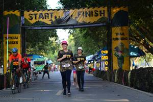 BIB: 0431, 0201, 2041
                            <button type="button" onclick="openModal(7167516)" class="btn btn-primary btn-sm float-right btn-popup" data-toggle="modal" data-target=".modal-high-quality">
                        <i class="fas fa-shopping-cart"></i> Add to Cart
                    </button>
                                            <button type="button" onclick="isThisMe(7167516, true)" class="btn btn-success btn-sm float-right btn-popup btn-isme hidden" data-toggle="tooltip" data-placement="bottom" title="นี่คือรูปของคุณใช่ไหม คลิกที่นี่เพื่อเอาเข้าอัลบั้ม">
                        <i class="fas fa-plus"></i> Add to album
                    </button>
                    <button type="button" onclick="isThisMe(7167516, false)" class="btn btn-warning btn-sm float-right btn-popup btn-isnotme hidden">
                        <i class="fas fa-ban"></i> Remove from album
                    </button>