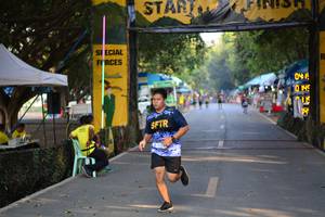 BIB: 041
                            <button type="button" onclick="openModal(7164774)" class="btn btn-primary btn-sm float-right btn-popup" data-toggle="modal" data-target=".modal-high-quality">
                        <i class="fas fa-shopping-cart"></i> Add to Cart
                    </button>
                                            <button type="button" onclick="isThisMe(7164774, true)" class="btn btn-success btn-sm float-right btn-popup btn-isme hidden" data-toggle="tooltip" data-placement="bottom" title="นี่คือรูปของคุณใช่ไหม คลิกที่นี่เพื่อเอาเข้าอัลบั้ม">
                        <i class="fas fa-plus"></i> Add to album
                    </button>
                    <button type="button" onclick="isThisMe(7164774, false)" class="btn btn-warning btn-sm float-right btn-popup btn-isnotme hidden">
                        <i class="fas fa-ban"></i> Remove from album
                    </button>