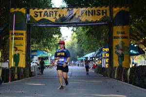 BIB: 0421
                            <button type="button" onclick="openModal(7167365)" class="btn btn-primary btn-sm float-right btn-popup" data-toggle="modal" data-target=".modal-high-quality">
                        <i class="fas fa-shopping-cart"></i> Add to Cart
                    </button>
                                            <button type="button" onclick="isThisMe(7167365, true)" class="btn btn-success btn-sm float-right btn-popup btn-isme hidden" data-toggle="tooltip" data-placement="bottom" title="นี่คือรูปของคุณใช่ไหม คลิกที่นี่เพื่อเอาเข้าอัลบั้ม">
                        <i class="fas fa-plus"></i> Add to album
                    </button>
                    <button type="button" onclick="isThisMe(7167365, false)" class="btn btn-warning btn-sm float-right btn-popup btn-isnotme hidden">
                        <i class="fas fa-ban"></i> Remove from album
                    </button>