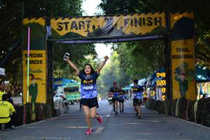 BIB: 0431, 0201
                            <button type="button" onclick="openModal(7167676)" class="btn btn-primary btn-sm float-right btn-popup" data-toggle="modal" data-target=".modal-high-quality">
                        <i class="fas fa-shopping-cart"></i> Add to Cart
                    </button>
                                            <button type="button" onclick="isThisMe(7167676, true)" class="btn btn-success btn-sm float-right btn-popup btn-isme hidden" data-toggle="tooltip" data-placement="bottom" title="นี่คือรูปของคุณใช่ไหม คลิกที่นี่เพื่อเอาเข้าอัลบั้ม">
                        <i class="fas fa-plus"></i> Add to album
                    </button>
                    <button type="button" onclick="isThisMe(7167676, false)" class="btn btn-warning btn-sm float-right btn-popup btn-isnotme hidden">
                        <i class="fas fa-ban"></i> Remove from album
                    </button>