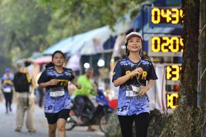 BIB: 043, 020
                            <button type="button" onclick="openModal(7191879)" class="btn btn-primary btn-sm float-right btn-popup" data-toggle="modal" data-target=".modal-high-quality">
                        <i class="fas fa-shopping-cart"></i> Add to Cart
                    </button>
                                            <button type="button" onclick="isThisMe(7191879, true)" class="btn btn-success btn-sm float-right btn-popup btn-isme hidden" data-toggle="tooltip" data-placement="bottom" title="นี่คือรูปของคุณใช่ไหม คลิกที่นี่เพื่อเอาเข้าอัลบั้ม">
                        <i class="fas fa-plus"></i> Add to album
                    </button>
                    <button type="button" onclick="isThisMe(7191879, false)" class="btn btn-warning btn-sm float-right btn-popup btn-isnotme hidden">
                        <i class="fas fa-ban"></i> Remove from album
                    </button>