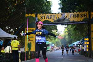 BIB: 1251
                            <button type="button" onclick="openModal(7167265)" class="btn btn-primary btn-sm float-right btn-popup" data-toggle="modal" data-target=".modal-high-quality">
                        <i class="fas fa-shopping-cart"></i> Add to Cart
                    </button>
                                            <button type="button" onclick="isThisMe(7167265, true)" class="btn btn-success btn-sm float-right btn-popup btn-isme hidden" data-toggle="tooltip" data-placement="bottom" title="นี่คือรูปของคุณใช่ไหม คลิกที่นี่เพื่อเอาเข้าอัลบั้ม">
                        <i class="fas fa-plus"></i> Add to album
                    </button>
                    <button type="button" onclick="isThisMe(7167265, false)" class="btn btn-warning btn-sm float-right btn-popup btn-isnotme hidden">
                        <i class="fas fa-ban"></i> Remove from album
                    </button>