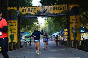 BIB: 0431, 0201
                            <button type="button" onclick="openModal(7167633)" class="btn btn-primary btn-sm float-right btn-popup" data-toggle="modal" data-target=".modal-high-quality">
                        <i class="fas fa-shopping-cart"></i> Add to Cart
                    </button>
                                            <button type="button" onclick="isThisMe(7167633, true)" class="btn btn-success btn-sm float-right btn-popup btn-isme hidden" data-toggle="tooltip" data-placement="bottom" title="นี่คือรูปของคุณใช่ไหม คลิกที่นี่เพื่อเอาเข้าอัลบั้ม">
                        <i class="fas fa-plus"></i> Add to album
                    </button>
                    <button type="button" onclick="isThisMe(7167633, false)" class="btn btn-warning btn-sm float-right btn-popup btn-isnotme hidden">
                        <i class="fas fa-ban"></i> Remove from album
                    </button>