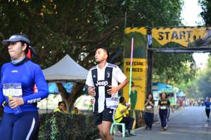 BIB: 7340
                            <button type="button" onclick="openModal(7165471)" class="btn btn-primary btn-sm float-right btn-popup" data-toggle="modal" data-target=".modal-high-quality">
                        <i class="fas fa-shopping-cart"></i> Add to Cart
                    </button>
                                            <button type="button" onclick="isThisMe(7165471, true)" class="btn btn-success btn-sm float-right btn-popup btn-isme hidden" data-toggle="tooltip" data-placement="bottom" title="นี่คือรูปของคุณใช่ไหม คลิกที่นี่เพื่อเอาเข้าอัลบั้ม">
                        <i class="fas fa-plus"></i> Add to album
                    </button>
                    <button type="button" onclick="isThisMe(7165471, false)" class="btn btn-warning btn-sm float-right btn-popup btn-isnotme hidden">
                        <i class="fas fa-ban"></i> Remove from album
                    </button>