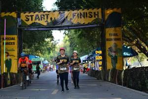 BIB: 0431, 0201
                            <button type="button" onclick="openModal(7167540)" class="btn btn-primary btn-sm float-right btn-popup" data-toggle="modal" data-target=".modal-high-quality">
                        <i class="fas fa-shopping-cart"></i> Add to Cart
                    </button>
                                            <button type="button" onclick="isThisMe(7167540, true)" class="btn btn-success btn-sm float-right btn-popup btn-isme hidden" data-toggle="tooltip" data-placement="bottom" title="นี่คือรูปของคุณใช่ไหม คลิกที่นี่เพื่อเอาเข้าอัลบั้ม">
                        <i class="fas fa-plus"></i> Add to album
                    </button>
                    <button type="button" onclick="isThisMe(7167540, false)" class="btn btn-warning btn-sm float-right btn-popup btn-isnotme hidden">
                        <i class="fas fa-ban"></i> Remove from album
                    </button>