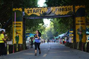 BIB: 0421
                            <button type="button" onclick="openModal(7167396)" class="btn btn-primary btn-sm float-right btn-popup" data-toggle="modal" data-target=".modal-high-quality">
                        <i class="fas fa-shopping-cart"></i> Add to Cart
                    </button>
                                            <button type="button" onclick="isThisMe(7167396, true)" class="btn btn-success btn-sm float-right btn-popup btn-isme hidden" data-toggle="tooltip" data-placement="bottom" title="นี่คือรูปของคุณใช่ไหม คลิกที่นี่เพื่อเอาเข้าอัลบั้ม">
                        <i class="fas fa-plus"></i> Add to album
                    </button>
                    <button type="button" onclick="isThisMe(7167396, false)" class="btn btn-warning btn-sm float-right btn-popup btn-isnotme hidden">
                        <i class="fas fa-ban"></i> Remove from album
                    </button>