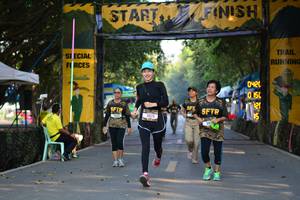 BIB: 3026
                            <button type="button" onclick="openModal(7165746)" class="btn btn-primary btn-sm float-right btn-popup" data-toggle="modal" data-target=".modal-high-quality">
                        <i class="fas fa-shopping-cart"></i> Add to Cart
                    </button>
                                            <button type="button" onclick="isThisMe(7165746, true)" class="btn btn-success btn-sm float-right btn-popup btn-isme hidden" data-toggle="tooltip" data-placement="bottom" title="นี่คือรูปของคุณใช่ไหม คลิกที่นี่เพื่อเอาเข้าอัลบั้ม">
                        <i class="fas fa-plus"></i> Add to album
                    </button>
                    <button type="button" onclick="isThisMe(7165746, false)" class="btn btn-warning btn-sm float-right btn-popup btn-isnotme hidden">
                        <i class="fas fa-ban"></i> Remove from album
                    </button>