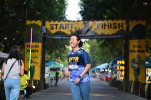 BIB: 7463
                            <button type="button" onclick="openModal(7164990)" class="btn btn-primary btn-sm float-right btn-popup" data-toggle="modal" data-target=".modal-high-quality">
                        <i class="fas fa-shopping-cart"></i> Add to Cart
                    </button>
                                            <button type="button" onclick="isThisMe(7164990, true)" class="btn btn-success btn-sm float-right btn-popup btn-isme hidden" data-toggle="tooltip" data-placement="bottom" title="นี่คือรูปของคุณใช่ไหม คลิกที่นี่เพื่อเอาเข้าอัลบั้ม">
                        <i class="fas fa-plus"></i> Add to album
                    </button>
                    <button type="button" onclick="isThisMe(7164990, false)" class="btn btn-warning btn-sm float-right btn-popup btn-isnotme hidden">
                        <i class="fas fa-ban"></i> Remove from album
                    </button>