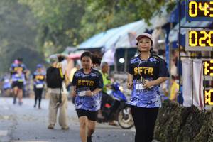 BIB: 020
                            <button type="button" onclick="openModal(7191864)" class="btn btn-primary btn-sm float-right btn-popup" data-toggle="modal" data-target=".modal-high-quality">
                        <i class="fas fa-shopping-cart"></i> Add to Cart
                    </button>
                                            <button type="button" onclick="isThisMe(7191864, true)" class="btn btn-success btn-sm float-right btn-popup btn-isme hidden" data-toggle="tooltip" data-placement="bottom" title="นี่คือรูปของคุณใช่ไหม คลิกที่นี่เพื่อเอาเข้าอัลบั้ม">
                        <i class="fas fa-plus"></i> Add to album
                    </button>
                    <button type="button" onclick="isThisMe(7191864, false)" class="btn btn-warning btn-sm float-right btn-popup btn-isnotme hidden">
                        <i class="fas fa-ban"></i> Remove from album
                    </button>