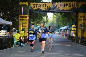 BIB: 0416
                            <button type="button" onclick="openModal(7165313)" class="btn btn-primary btn-sm float-right btn-popup" data-toggle="modal" data-target=".modal-high-quality">
                        <i class="fas fa-shopping-cart"></i> Add to Cart
                    </button>
                                            <button type="button" onclick="isThisMe(7165313, true)" class="btn btn-success btn-sm float-right btn-popup btn-isme hidden" data-toggle="tooltip" data-placement="bottom" title="นี่คือรูปของคุณใช่ไหม คลิกที่นี่เพื่อเอาเข้าอัลบั้ม">
                        <i class="fas fa-plus"></i> Add to album
                    </button>
                    <button type="button" onclick="isThisMe(7165313, false)" class="btn btn-warning btn-sm float-right btn-popup btn-isnotme hidden">
                        <i class="fas fa-ban"></i> Remove from album
                    </button>