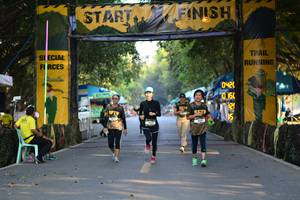 BIB: 0420
                            <button type="button" onclick="openModal(7165678)" class="btn btn-primary btn-sm float-right btn-popup" data-toggle="modal" data-target=".modal-high-quality">
                        <i class="fas fa-shopping-cart"></i> Add to Cart
                    </button>
                                            <button type="button" onclick="isThisMe(7165678, true)" class="btn btn-success btn-sm float-right btn-popup btn-isme hidden" data-toggle="tooltip" data-placement="bottom" title="นี่คือรูปของคุณใช่ไหม คลิกที่นี่เพื่อเอาเข้าอัลบั้ม">
                        <i class="fas fa-plus"></i> Add to album
                    </button>
                    <button type="button" onclick="isThisMe(7165678, false)" class="btn btn-warning btn-sm float-right btn-popup btn-isnotme hidden">
                        <i class="fas fa-ban"></i> Remove from album
                    </button>