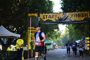 BIB: 0156, 7039
                            <button type="button" onclick="openModal(7167069)" class="btn btn-primary btn-sm float-right btn-popup" data-toggle="modal" data-target=".modal-high-quality">
                        <i class="fas fa-shopping-cart"></i> Add to Cart
                    </button>
                                            <button type="button" onclick="isThisMe(7167069, true)" class="btn btn-success btn-sm float-right btn-popup btn-isme hidden" data-toggle="tooltip" data-placement="bottom" title="นี่คือรูปของคุณใช่ไหม คลิกที่นี่เพื่อเอาเข้าอัลบั้ม">
                        <i class="fas fa-plus"></i> Add to album
                    </button>
                    <button type="button" onclick="isThisMe(7167069, false)" class="btn btn-warning btn-sm float-right btn-popup btn-isnotme hidden">
                        <i class="fas fa-ban"></i> Remove from album
                    </button>