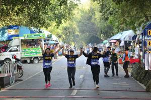 BIB: 
                            <button type="button" onclick="openModal(7195309)" class="btn btn-primary btn-sm float-right btn-popup" data-toggle="modal" data-target=".modal-high-quality">
                        <i class="fas fa-shopping-cart"></i> Add to Cart
                    </button>
                                            <button type="button" onclick="isThisMe(7195309, true)" class="btn btn-success btn-sm float-right btn-popup btn-isme hidden" data-toggle="tooltip" data-placement="bottom" title="นี่คือรูปของคุณใช่ไหม คลิกที่นี่เพื่อเอาเข้าอัลบั้ม">
                        <i class="fas fa-plus"></i> Add to album
                    </button>
                    <button type="button" onclick="isThisMe(7195309, false)" class="btn btn-warning btn-sm float-right btn-popup btn-isnotme hidden">
                        <i class="fas fa-ban"></i> Remove from album
                    </button>