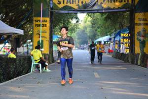 BIB: 3070
                            <button type="button" onclick="openModal(7166214)" class="btn btn-primary btn-sm float-right btn-popup" data-toggle="modal" data-target=".modal-high-quality">
                        <i class="fas fa-shopping-cart"></i> Add to Cart
                    </button>
                                            <button type="button" onclick="isThisMe(7166214, true)" class="btn btn-success btn-sm float-right btn-popup btn-isme hidden" data-toggle="tooltip" data-placement="bottom" title="นี่คือรูปของคุณใช่ไหม คลิกที่นี่เพื่อเอาเข้าอัลบั้ม">
                        <i class="fas fa-plus"></i> Add to album
                    </button>
                    <button type="button" onclick="isThisMe(7166214, false)" class="btn btn-warning btn-sm float-right btn-popup btn-isnotme hidden">
                        <i class="fas fa-ban"></i> Remove from album
                    </button>