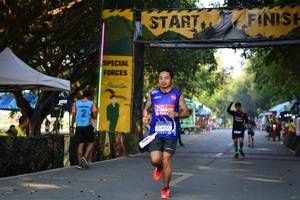 BIB: 055
                            <button type="button" onclick="openModal(7171072)" class="btn btn-primary btn-sm float-right btn-popup" data-toggle="modal" data-target=".modal-high-quality">
                        <i class="fas fa-shopping-cart"></i> Add to Cart
                    </button>
                                            <button type="button" onclick="isThisMe(7171072, true)" class="btn btn-success btn-sm float-right btn-popup btn-isme hidden" data-toggle="tooltip" data-placement="bottom" title="นี่คือรูปของคุณใช่ไหม คลิกที่นี่เพื่อเอาเข้าอัลบั้ม">
                        <i class="fas fa-plus"></i> Add to album
                    </button>
                    <button type="button" onclick="isThisMe(7171072, false)" class="btn btn-warning btn-sm float-right btn-popup btn-isnotme hidden">
                        <i class="fas fa-ban"></i> Remove from album
                    </button>