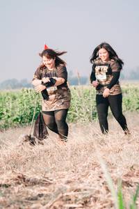 BIB: 069
                            <button type="button" onclick="openModal(7258233)" class="btn btn-primary btn-sm float-right btn-popup" data-toggle="modal" data-target=".modal-high-quality">
                        <i class="fas fa-shopping-cart"></i> Add to Cart
                    </button>
                                            <button type="button" onclick="isThisMe(7258233, true)" class="btn btn-success btn-sm float-right btn-popup btn-isme hidden" data-toggle="tooltip" data-placement="bottom" title="นี่คือรูปของคุณใช่ไหม คลิกที่นี่เพื่อเอาเข้าอัลบั้ม">
                        <i class="fas fa-plus"></i> Add to album
                    </button>
                    <button type="button" onclick="isThisMe(7258233, false)" class="btn btn-warning btn-sm float-right btn-popup btn-isnotme hidden">
                        <i class="fas fa-ban"></i> Remove from album
                    </button>