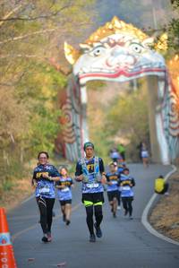 BIB: 100
                            <button type="button" onclick="openModal(7240424)" class="btn btn-primary btn-sm float-right btn-popup" data-toggle="modal" data-target=".modal-high-quality">
                        <i class="fas fa-shopping-cart"></i> Add to Cart
                    </button>
                                            <button type="button" onclick="isThisMe(7240424, true)" class="btn btn-success btn-sm float-right btn-popup btn-isme hidden" data-toggle="tooltip" data-placement="bottom" title="นี่คือรูปของคุณใช่ไหม คลิกที่นี่เพื่อเอาเข้าอัลบั้ม">
                        <i class="fas fa-plus"></i> Add to album
                    </button>
                    <button type="button" onclick="isThisMe(7240424, false)" class="btn btn-warning btn-sm float-right btn-popup btn-isnotme hidden">
                        <i class="fas fa-ban"></i> Remove from album
                    </button>