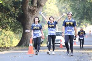 BIB: 704
                            <button type="button" onclick="openModal(7200808)" class="btn btn-primary btn-sm float-right btn-popup" data-toggle="modal" data-target=".modal-high-quality">
                        <i class="fas fa-shopping-cart"></i> Add to Cart
                    </button>
                                            <button type="button" onclick="isThisMe(7200808, true)" class="btn btn-success btn-sm float-right btn-popup btn-isme hidden" data-toggle="tooltip" data-placement="bottom" title="นี่คือรูปของคุณใช่ไหม คลิกที่นี่เพื่อเอาเข้าอัลบั้ม">
                        <i class="fas fa-plus"></i> Add to album
                    </button>
                    <button type="button" onclick="isThisMe(7200808, false)" class="btn btn-warning btn-sm float-right btn-popup btn-isnotme hidden">
                        <i class="fas fa-ban"></i> Remove from album
                    </button>