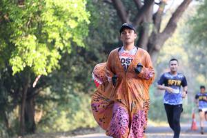 BIB: 
                            <button type="button" onclick="openModal(7196026)" class="btn btn-primary btn-sm float-right btn-popup" data-toggle="modal" data-target=".modal-high-quality">
                        <i class="fas fa-shopping-cart"></i> Add to Cart
                    </button>
                                            <button type="button" onclick="isThisMe(7196026, true)" class="btn btn-success btn-sm float-right btn-popup btn-isme hidden" data-toggle="tooltip" data-placement="bottom" title="นี่คือรูปของคุณใช่ไหม คลิกที่นี่เพื่อเอาเข้าอัลบั้ม">
                        <i class="fas fa-plus"></i> Add to album
                    </button>
                    <button type="button" onclick="isThisMe(7196026, false)" class="btn btn-warning btn-sm float-right btn-popup btn-isnotme hidden">
                        <i class="fas fa-ban"></i> Remove from album
                    </button>