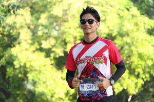 BIB: 2317
                            <button type="button" onclick="openModal(7196808)" class="btn btn-primary btn-sm float-right btn-popup" data-toggle="modal" data-target=".modal-high-quality">
                        <i class="fas fa-shopping-cart"></i> Add to Cart
                    </button>
                                            <button type="button" onclick="isThisMe(7196808, true)" class="btn btn-success btn-sm float-right btn-popup btn-isme hidden" data-toggle="tooltip" data-placement="bottom" title="นี่คือรูปของคุณใช่ไหม คลิกที่นี่เพื่อเอาเข้าอัลบั้ม">
                        <i class="fas fa-plus"></i> Add to album
                    </button>
                    <button type="button" onclick="isThisMe(7196808, false)" class="btn btn-warning btn-sm float-right btn-popup btn-isnotme hidden">
                        <i class="fas fa-ban"></i> Remove from album
                    </button>