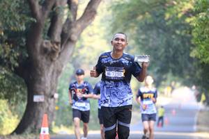 BIB: 7290
                            <button type="button" onclick="openModal(7198276)" class="btn btn-primary btn-sm float-right btn-popup" data-toggle="modal" data-target=".modal-high-quality">
                        <i class="fas fa-shopping-cart"></i> Add to Cart
                    </button>
                                            <button type="button" onclick="isThisMe(7198276, true)" class="btn btn-success btn-sm float-right btn-popup btn-isme hidden" data-toggle="tooltip" data-placement="bottom" title="นี่คือรูปของคุณใช่ไหม คลิกที่นี่เพื่อเอาเข้าอัลบั้ม">
                        <i class="fas fa-plus"></i> Add to album
                    </button>
                    <button type="button" onclick="isThisMe(7198276, false)" class="btn btn-warning btn-sm float-right btn-popup btn-isnotme hidden">
                        <i class="fas fa-ban"></i> Remove from album
                    </button>