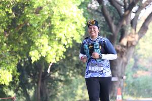 BIB: 7086
                            <button type="button" onclick="openModal(7202475)" class="btn btn-primary btn-sm float-right btn-popup" data-toggle="modal" data-target=".modal-high-quality">
                        <i class="fas fa-shopping-cart"></i> Add to Cart
                    </button>
                                            <button type="button" onclick="isThisMe(7202475, true)" class="btn btn-success btn-sm float-right btn-popup btn-isme hidden" data-toggle="tooltip" data-placement="bottom" title="นี่คือรูปของคุณใช่ไหม คลิกที่นี่เพื่อเอาเข้าอัลบั้ม">
                        <i class="fas fa-plus"></i> Add to album
                    </button>
                    <button type="button" onclick="isThisMe(7202475, false)" class="btn btn-warning btn-sm float-right btn-popup btn-isnotme hidden">
                        <i class="fas fa-ban"></i> Remove from album
                    </button>