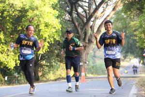 BIB: 
                            <button type="button" onclick="openModal(7192586)" class="btn btn-primary btn-sm float-right btn-popup" data-toggle="modal" data-target=".modal-high-quality">
                        <i class="fas fa-shopping-cart"></i> Add to Cart
                    </button>
                                            <button type="button" onclick="isThisMe(7192586, true)" class="btn btn-success btn-sm float-right btn-popup btn-isme hidden" data-toggle="tooltip" data-placement="bottom" title="นี่คือรูปของคุณใช่ไหม คลิกที่นี่เพื่อเอาเข้าอัลบั้ม">
                        <i class="fas fa-plus"></i> Add to album
                    </button>
                    <button type="button" onclick="isThisMe(7192586, false)" class="btn btn-warning btn-sm float-right btn-popup btn-isnotme hidden">
                        <i class="fas fa-ban"></i> Remove from album
                    </button>