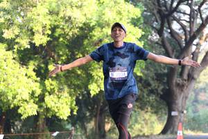 BIB: 7034
                            <button type="button" onclick="openModal(7196436)" class="btn btn-primary btn-sm float-right btn-popup" data-toggle="modal" data-target=".modal-high-quality">
                        <i class="fas fa-shopping-cart"></i> Add to Cart
                    </button>
                                            <button type="button" onclick="isThisMe(7196436, true)" class="btn btn-success btn-sm float-right btn-popup btn-isme hidden" data-toggle="tooltip" data-placement="bottom" title="นี่คือรูปของคุณใช่ไหม คลิกที่นี่เพื่อเอาเข้าอัลบั้ม">
                        <i class="fas fa-plus"></i> Add to album
                    </button>
                    <button type="button" onclick="isThisMe(7196436, false)" class="btn btn-warning btn-sm float-right btn-popup btn-isnotme hidden">
                        <i class="fas fa-ban"></i> Remove from album
                    </button>