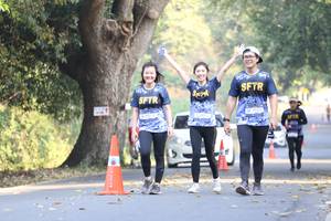 BIB: 
                            <button type="button" onclick="openModal(7200807)" class="btn btn-primary btn-sm float-right btn-popup" data-toggle="modal" data-target=".modal-high-quality">
                        <i class="fas fa-shopping-cart"></i> Add to Cart
                    </button>
                                            <button type="button" onclick="isThisMe(7200807, true)" class="btn btn-success btn-sm float-right btn-popup btn-isme hidden" data-toggle="tooltip" data-placement="bottom" title="นี่คือรูปของคุณใช่ไหม คลิกที่นี่เพื่อเอาเข้าอัลบั้ม">
                        <i class="fas fa-plus"></i> Add to album
                    </button>
                    <button type="button" onclick="isThisMe(7200807, false)" class="btn btn-warning btn-sm float-right btn-popup btn-isnotme hidden">
                        <i class="fas fa-ban"></i> Remove from album
                    </button>