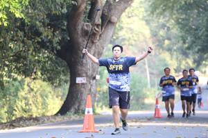 BIB: 
                            <button type="button" onclick="openModal(7200792)" class="btn btn-primary btn-sm float-right btn-popup" data-toggle="modal" data-target=".modal-high-quality">
                        <i class="fas fa-shopping-cart"></i> Add to Cart
                    </button>
                                            <button type="button" onclick="isThisMe(7200792, true)" class="btn btn-success btn-sm float-right btn-popup btn-isme hidden" data-toggle="tooltip" data-placement="bottom" title="นี่คือรูปของคุณใช่ไหม คลิกที่นี่เพื่อเอาเข้าอัลบั้ม">
                        <i class="fas fa-plus"></i> Add to album
                    </button>
                    <button type="button" onclick="isThisMe(7200792, false)" class="btn btn-warning btn-sm float-right btn-popup btn-isnotme hidden">
                        <i class="fas fa-ban"></i> Remove from album
                    </button>