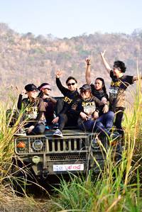 BIB: 3027, 202
                            <button type="button" onclick="openModal(7204264)" class="btn btn-primary btn-sm float-right btn-popup" data-toggle="modal" data-target=".modal-high-quality">
                        <i class="fas fa-shopping-cart"></i> Add to Cart
                    </button>
                                            <button type="button" onclick="isThisMe(7204264, true)" class="btn btn-success btn-sm float-right btn-popup btn-isme hidden" data-toggle="tooltip" data-placement="bottom" title="นี่คือรูปของคุณใช่ไหม คลิกที่นี่เพื่อเอาเข้าอัลบั้ม">
                        <i class="fas fa-plus"></i> Add to album
                    </button>
                    <button type="button" onclick="isThisMe(7204264, false)" class="btn btn-warning btn-sm float-right btn-popup btn-isnotme hidden">
                        <i class="fas fa-ban"></i> Remove from album
                    </button>