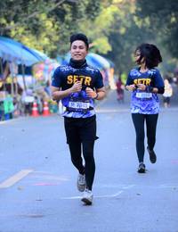 BIB: 2050, 7049
                            <button type="button" onclick="openModal(7204853)" class="btn btn-primary btn-sm float-right btn-popup" data-toggle="modal" data-target=".modal-high-quality">
                        <i class="fas fa-shopping-cart"></i> Add to Cart
                    </button>
                                            <button type="button" onclick="isThisMe(7204853, true)" class="btn btn-success btn-sm float-right btn-popup btn-isme hidden" data-toggle="tooltip" data-placement="bottom" title="นี่คือรูปของคุณใช่ไหม คลิกที่นี่เพื่อเอาเข้าอัลบั้ม">
                        <i class="fas fa-plus"></i> Add to album
                    </button>
                    <button type="button" onclick="isThisMe(7204853, false)" class="btn btn-warning btn-sm float-right btn-popup btn-isnotme hidden">
                        <i class="fas fa-ban"></i> Remove from album
                    </button>