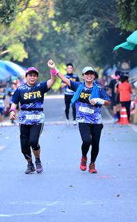 BIB: 7230, 7301
                            <button type="button" onclick="openModal(7204844)" class="btn btn-primary btn-sm float-right btn-popup" data-toggle="modal" data-target=".modal-high-quality">
                        <i class="fas fa-shopping-cart"></i> Add to Cart
                    </button>
                                            <button type="button" onclick="isThisMe(7204844, true)" class="btn btn-success btn-sm float-right btn-popup btn-isme hidden" data-toggle="tooltip" data-placement="bottom" title="นี่คือรูปของคุณใช่ไหม คลิกที่นี่เพื่อเอาเข้าอัลบั้ม">
                        <i class="fas fa-plus"></i> Add to album
                    </button>
                    <button type="button" onclick="isThisMe(7204844, false)" class="btn btn-warning btn-sm float-right btn-popup btn-isnotme hidden">
                        <i class="fas fa-ban"></i> Remove from album
                    </button>