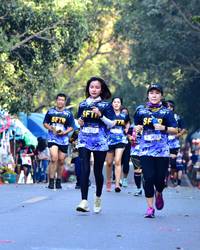 BIB: 7222, 2033
                            <button type="button" onclick="openModal(7204727)" class="btn btn-primary btn-sm float-right btn-popup" data-toggle="modal" data-target=".modal-high-quality">
                        <i class="fas fa-shopping-cart"></i> Add to Cart
                    </button>
                                            <button type="button" onclick="isThisMe(7204727, true)" class="btn btn-success btn-sm float-right btn-popup btn-isme hidden" data-toggle="tooltip" data-placement="bottom" title="นี่คือรูปของคุณใช่ไหม คลิกที่นี่เพื่อเอาเข้าอัลบั้ม">
                        <i class="fas fa-plus"></i> Add to album
                    </button>
                    <button type="button" onclick="isThisMe(7204727, false)" class="btn btn-warning btn-sm float-right btn-popup btn-isnotme hidden">
                        <i class="fas fa-ban"></i> Remove from album
                    </button>