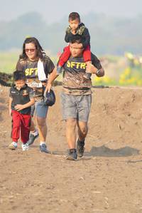 BIB: 3084
                            <button type="button" onclick="openModal(7169335)" class="btn btn-primary btn-sm float-right btn-popup" data-toggle="modal" data-target=".modal-high-quality">
                        <i class="fas fa-shopping-cart"></i> Add to Cart
                    </button>
                                            <button type="button" onclick="isThisMe(7169335, true)" class="btn btn-success btn-sm float-right btn-popup btn-isme hidden" data-toggle="tooltip" data-placement="bottom" title="นี่คือรูปของคุณใช่ไหม คลิกที่นี่เพื่อเอาเข้าอัลบั้ม">
                        <i class="fas fa-plus"></i> Add to album
                    </button>
                    <button type="button" onclick="isThisMe(7169335, false)" class="btn btn-warning btn-sm float-right btn-popup btn-isnotme hidden">
                        <i class="fas fa-ban"></i> Remove from album
                    </button>