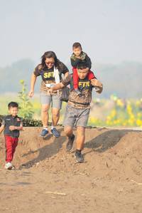 BIB: 308
                            <button type="button" onclick="openModal(7169301)" class="btn btn-primary btn-sm float-right btn-popup" data-toggle="modal" data-target=".modal-high-quality">
                        <i class="fas fa-shopping-cart"></i> Add to Cart
                    </button>
                                            <button type="button" onclick="isThisMe(7169301, true)" class="btn btn-success btn-sm float-right btn-popup btn-isme hidden" data-toggle="tooltip" data-placement="bottom" title="นี่คือรูปของคุณใช่ไหม คลิกที่นี่เพื่อเอาเข้าอัลบั้ม">
                        <i class="fas fa-plus"></i> Add to album
                    </button>
                    <button type="button" onclick="isThisMe(7169301, false)" class="btn btn-warning btn-sm float-right btn-popup btn-isnotme hidden">
                        <i class="fas fa-ban"></i> Remove from album
                    </button>