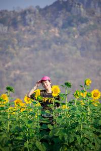 BIB: 3041
                            <button type="button" onclick="openModal(7219648)" class="btn btn-primary btn-sm float-right btn-popup" data-toggle="modal" data-target=".modal-high-quality">
                        <i class="fas fa-shopping-cart"></i> Add to Cart
                    </button>
                                            <button type="button" onclick="isThisMe(7219648, true)" class="btn btn-success btn-sm float-right btn-popup btn-isme hidden" data-toggle="tooltip" data-placement="bottom" title="นี่คือรูปของคุณใช่ไหม คลิกที่นี่เพื่อเอาเข้าอัลบั้ม">
                        <i class="fas fa-plus"></i> Add to album
                    </button>
                    <button type="button" onclick="isThisMe(7219648, false)" class="btn btn-warning btn-sm float-right btn-popup btn-isnotme hidden">
                        <i class="fas fa-ban"></i> Remove from album
                    </button>