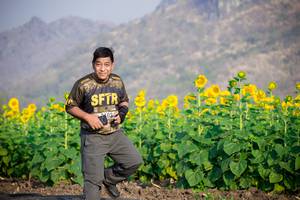 BIB: 103
                            <button type="button" onclick="openModal(7219662)" class="btn btn-primary btn-sm float-right btn-popup" data-toggle="modal" data-target=".modal-high-quality">
                        <i class="fas fa-shopping-cart"></i> Add to Cart
                    </button>
                                            <button type="button" onclick="isThisMe(7219662, true)" class="btn btn-success btn-sm float-right btn-popup btn-isme hidden" data-toggle="tooltip" data-placement="bottom" title="นี่คือรูปของคุณใช่ไหม คลิกที่นี่เพื่อเอาเข้าอัลบั้ม">
                        <i class="fas fa-plus"></i> Add to album
                    </button>
                    <button type="button" onclick="isThisMe(7219662, false)" class="btn btn-warning btn-sm float-right btn-popup btn-isnotme hidden">
                        <i class="fas fa-ban"></i> Remove from album
                    </button>