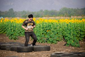 BIB: 3106
                            <button type="button" onclick="openModal(7219563)" class="btn btn-primary btn-sm float-right btn-popup" data-toggle="modal" data-target=".modal-high-quality">
                        <i class="fas fa-shopping-cart"></i> Add to Cart
                    </button>
                                            <button type="button" onclick="isThisMe(7219563, true)" class="btn btn-success btn-sm float-right btn-popup btn-isme hidden" data-toggle="tooltip" data-placement="bottom" title="นี่คือรูปของคุณใช่ไหม คลิกที่นี่เพื่อเอาเข้าอัลบั้ม">
                        <i class="fas fa-plus"></i> Add to album
                    </button>
                    <button type="button" onclick="isThisMe(7219563, false)" class="btn btn-warning btn-sm float-right btn-popup btn-isnotme hidden">
                        <i class="fas fa-ban"></i> Remove from album
                    </button>