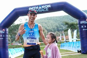 BIB: 5001
                            <button type="button" onclick="openModal(25044609)" class="btn btn-primary btn-sm float-right btn-popup" data-toggle="modal" data-target=".modal-high-quality">
                        <i class="fas fa-shopping-cart"></i> Add to Cart
                    </button>
                                            <button type="button" onclick="isThisMe(25044609, true)" class="btn btn-success btn-sm float-right btn-popup btn-isme hidden" data-toggle="tooltip" data-placement="bottom" title="นี่คือรูปของคุณใช่ไหม คลิกที่นี่เพื่อเอาเข้าอัลบั้ม">
                        <i class="fas fa-plus"></i> Add to album
                    </button>
                    <button type="button" onclick="isThisMe(25044609, false)" class="btn btn-warning btn-sm float-right btn-popup btn-isnotme hidden">
                        <i class="fas fa-ban"></i> Remove from album
                    </button>