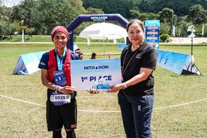 BIB: 5025, 070169
                            <button type="button" onclick="openModal(25044559)" class="btn btn-primary btn-sm float-right btn-popup" data-toggle="modal" data-target=".modal-high-quality">
                        <i class="fas fa-shopping-cart"></i> Add to Cart
                    </button>
                                            <button type="button" onclick="isThisMe(25044559, true)" class="btn btn-success btn-sm float-right btn-popup btn-isme hidden" data-toggle="tooltip" data-placement="bottom" title="นี่คือรูปของคุณใช่ไหม คลิกที่นี่เพื่อเอาเข้าอัลบั้ม">
                        <i class="fas fa-plus"></i> Add to album
                    </button>
                    <button type="button" onclick="isThisMe(25044559, false)" class="btn btn-warning btn-sm float-right btn-popup btn-isnotme hidden">
                        <i class="fas fa-ban"></i> Remove from album
                    </button>