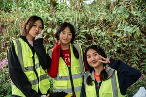 BIB: 2009
                            <button type="button" onclick="openModal(25044320)" class="btn btn-primary btn-sm float-right btn-popup" data-toggle="modal" data-target=".modal-high-quality">
                        <i class="fas fa-shopping-cart"></i> Add to Cart
                    </button>
                                            <button type="button" onclick="isThisMe(25044320, true)" class="btn btn-success btn-sm float-right btn-popup btn-isme hidden" data-toggle="tooltip" data-placement="bottom" title="นี่คือรูปของคุณใช่ไหม คลิกที่นี่เพื่อเอาเข้าอัลบั้ม">
                        <i class="fas fa-plus"></i> Add to album
                    </button>
                    <button type="button" onclick="isThisMe(25044320, false)" class="btn btn-warning btn-sm float-right btn-popup btn-isnotme hidden">
                        <i class="fas fa-ban"></i> Remove from album
                    </button>