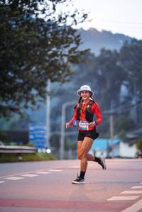 BIB: 900
                            <button type="button" onclick="openModal(25019830)" class="btn btn-primary btn-sm float-right btn-popup" data-toggle="modal" data-target=".modal-high-quality">
                        <i class="fas fa-shopping-cart"></i> Add to Cart
                    </button>
                                            <button type="button" onclick="isThisMe(25019830, true)" class="btn btn-success btn-sm float-right btn-popup btn-isme hidden" data-toggle="tooltip" data-placement="bottom" title="นี่คือรูปของคุณใช่ไหม คลิกที่นี่เพื่อเอาเข้าอัลบั้ม">
                        <i class="fas fa-plus"></i> Add to album
                    </button>
                    <button type="button" onclick="isThisMe(25019830, false)" class="btn btn-warning btn-sm float-right btn-popup btn-isnotme hidden">
                        <i class="fas fa-ban"></i> Remove from album
                    </button>