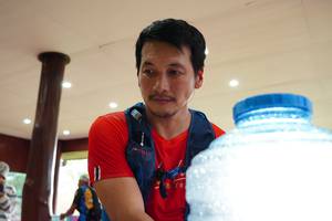 BIB: 
                            <button type="button" onclick="openModal(24999073)" class="btn btn-primary btn-sm float-right btn-popup" data-toggle="modal" data-target=".modal-high-quality">
                        <i class="fas fa-shopping-cart"></i> Add to Cart
                    </button>
                                            <button type="button" onclick="isThisMe(24999073, true)" class="btn btn-success btn-sm float-right btn-popup btn-isme hidden" data-toggle="tooltip" data-placement="bottom" title="นี่คือรูปของคุณใช่ไหม คลิกที่นี่เพื่อเอาเข้าอัลบั้ม">
                        <i class="fas fa-plus"></i> Add to album
                    </button>
                    <button type="button" onclick="isThisMe(24999073, false)" class="btn btn-warning btn-sm float-right btn-popup btn-isnotme hidden">
                        <i class="fas fa-ban"></i> Remove from album
                    </button>