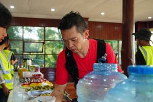 BIB: 
                            <button type="button" onclick="openModal(24999152)" class="btn btn-primary btn-sm float-right btn-popup" data-toggle="modal" data-target=".modal-high-quality">
                        <i class="fas fa-shopping-cart"></i> Add to Cart
                    </button>
                                            <button type="button" onclick="isThisMe(24999152, true)" class="btn btn-success btn-sm float-right btn-popup btn-isme hidden" data-toggle="tooltip" data-placement="bottom" title="นี่คือรูปของคุณใช่ไหม คลิกที่นี่เพื่อเอาเข้าอัลบั้ม">
                        <i class="fas fa-plus"></i> Add to album
                    </button>
                    <button type="button" onclick="isThisMe(24999152, false)" class="btn btn-warning btn-sm float-right btn-popup btn-isnotme hidden">
                        <i class="fas fa-ban"></i> Remove from album
                    </button>